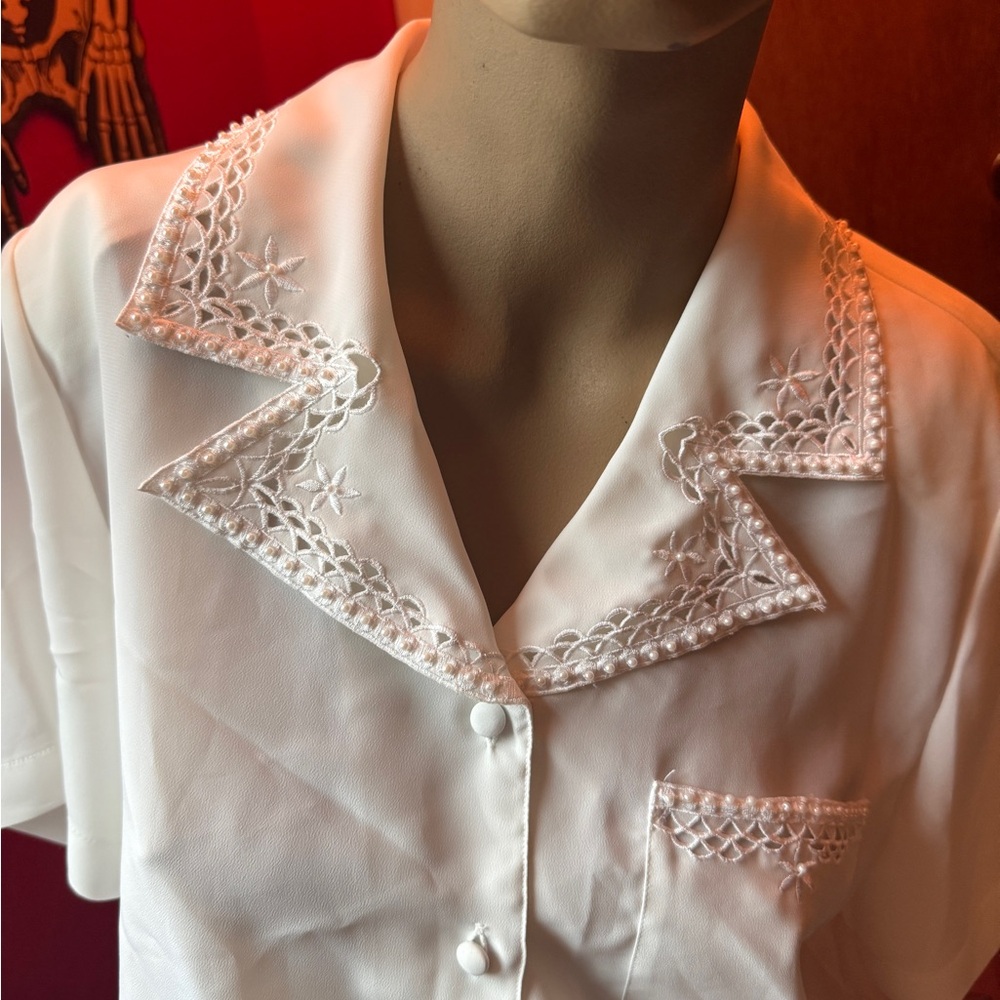 Vintage Elegant White Beaded Embroidered Women's Blouse - Picture 4 of 7